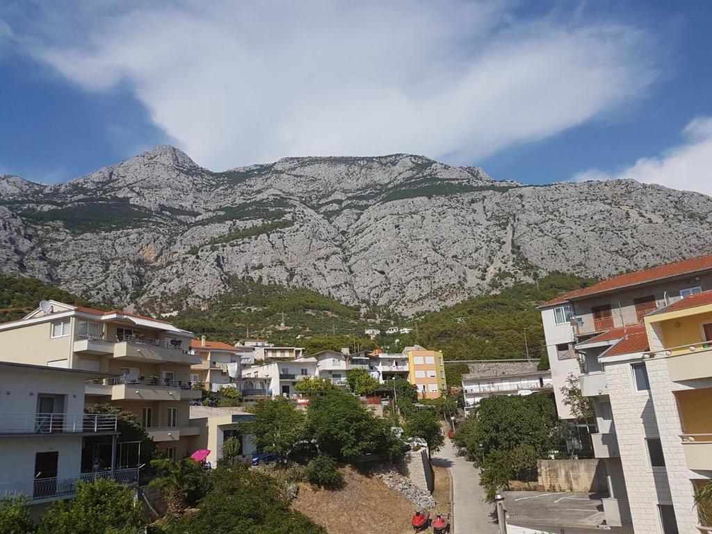 Apartments Villa Vujcic Makarska Exterior foto